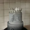 Set di topper per torta Happy Birthday in acrilico argentato e corona per festa dessert. - Decorazione Torta Buon Compleanno Argento 09 / 1.3mm di Spessore, circa 10cm di Larghezza