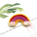 Wollen vilt regenboog broche, kleurrijke DIY haaraccessoire voor kinderen en kleding. - Gele Regenboog