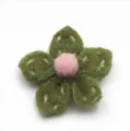 Handmade wool felt five-petal flower patch clothing bag DIY craft accessories cute floral decor. - Grass Green