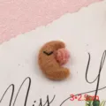Brown wool felt moon DIY hair accessory, cute handmade cartoon crescent charm for crafts 3x2.5cm - Moon (Light Brown)