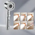Handgehaltene Duschkopf mit sechs einstellbaren Strahlarten und integriertem Filter fürs Bad. - Einzelkopf / Silber