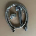 Set doccetta bidet cromata con tubo flessibile e supporto da parete per la pulizia del bagno WC. - Set spruzzatore bidet stile Grohe (3 pezzi, sacchetto richiudibile)