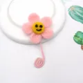 Vilt vrolijke bloem DIY haaraccessoire materiaal met roze draadstaart schattig handwerkstuk - Roze