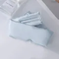 Mascarilla de dormir de seda artificial azul claro, variante cómoda y transpirable. - Azul Fresco