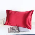 Federa per cuscino in seta artificiale rossa, stile busta liscia, copricuscino di lusso. - 72cm*47cm / Borgogna