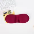 Bequeme 3D konturierte Schlafmaske in Dunkelrot, atmungsaktive Verdunkelungsmaske für Reise. - Nur Maske / Burgunderrot