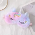 Masque de sommeil licorne en peluche douce avec cils brodes pour un confort de voyage. - Arc-en-ciel Bleu Éclatant