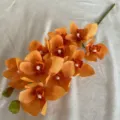 Fausse fleur d'orchidee orange artificielle en tissu de soie pour deco de mariage. - Orange