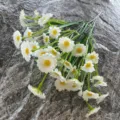 Künstliche kleine Gänseblümchen Blumenstrauß Kunstblumen für DIY Kränze Heimdekoration Party - Weiß