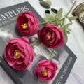 4-kopf künstliche ranunkeln seidenblumen strauß für haus hochzeit party dekoration. - Fuchsia
