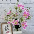 Pianta di magnolia artificiale in vaso, bonsai di fiori finti rosa a 3D 5 rami per arredamento. - Rosa