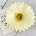 Testa di fiore di margherita artificiale per decorazione tavola, ghirlanda fai da te e pareti. - Bianco Crema
