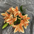 Branche de Fleur de Lys Artificielle Dégradé Orange 5 Fourches 7 Têtes Fleurs Faux Déco - Taille 7