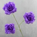 Künstliche violette Rosen 3-Kopf Seidenblume Stiel für Heim Hochzeit Dekoration Gesteck - Dunkellila