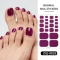 Detailansicht einfarbige dunkelrote Zehennagelsticker, glänzende wasserdichte Nagelfolie. - Nackte Nägel + Nagelfeile (ZXJ-0028)