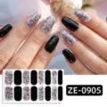 Vista dettagliata di adesivi per unghie con glitter neri e colorati, elegante stile 3D. - ZE-0906
