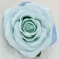 Hellblaue künstliche Rosenblüte für DIY-Kränze, elegante Hotel Dekoration und Blumenarrangements. - Hellblau