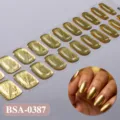 Adesivi per unghie in gel dorato metallico UV-liberi per una manicure lucida - Specchio Dorato (BSA-0387) / Adesivi per unghie con scheda, tampone imbevuto di alcol, lima e bastoncino di legno / Oro