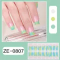 Detalle de pegatinas de uñas degradadas francesas con manicura verde y hoja completa - Estilo Francés Degradado (ZE-0807)