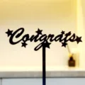 Detalles del topper de tarta Congrats de acrilico negro con estrellas para fiesta. - Graduación Negro / Negro