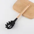 Cucchiaio per spaghetti in silicone con manico in legno, cucchiaio per pasta resistente al calore. - Girafasta