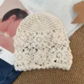 Vintage ausgehöhlter Häkel-Strickhut für Damen, elegante beige Blumen Mütze Neu Stil. - Gebrochenes Weiß