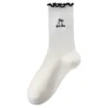 Calcetines blancos de mujer media caña con volantes y bordado de lazo estilo casual lindo - Talla única / Blanco Crema