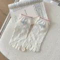 Cute white five-toe socks for women with lovely embroidery, sweet aesthetic style. - One Size / Heart