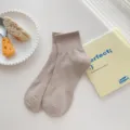 Women solid color crew socks casual cotton socks comfortable daily wear spring summer basic - One Size / Khaki