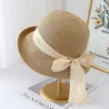 Dames zomer strohoed, elegante zonnehoed met brede rand en striklint, kaki strandhoedje. - M (56-58cm) / Khaki