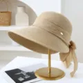 Zomerse strooien hoed met brede rand voor vrouwen met elegante strik, ideale zonbescherming strand. - M (56-58cm) / Khaki