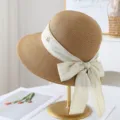 Dames zomer strohoed met beige striklint, brede rand zonnehoed voor strand vakantie en buiten. - M (56-58cm) / Donker kaki