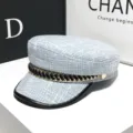 Elegante berretto alla marinara in tweed da donna, cappello a quadri chic con catena. - Regolabile / Azzurro
