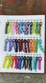 Muestra de tarjeta de colores de cordón paracord números 109 a 144 para llaveros. - Estilo Mediano Estampado