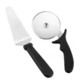Roestvrijstalen pizzasnijder en spatel set met ergonomische zwarte handgrepen voor keukenbakken. - Zwarte pizzasnijder & driehoekige schepset (PP-zak)