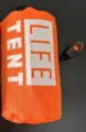 Tente de survie d'urgence orange abri thermique compact pour randonnée camping en plein air - Sac de rangement orange pour tente avec sifflet