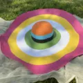 Grote regenboog gestreepte strooien hoed met brede rand voor dames, zomer strand zonnehoed. - M (56-58cm) / Rozerood