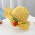 Süsses Kleinkind Mädchen Strohhut mit Erdbeere Dekoration gelber Spitze Sommer Strandhut. - 2-5 Jahre (50-52 cm) + Einheitsgröße / Gelb