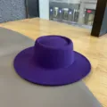 Paarse wollen vilt porkpie hoed, stijlvolle dames fedora pet voor de herfst en winter. - M (56-58cm) / Paars