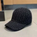 Detail de casquette de baseball en tricot strass noir, chapeau chaud mode d'hiver femme. - (54-58 cm) réglable / Noir