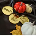 Halloween acrylic round decorative disk laser engraved party cupcake toppers set props - Laser Engraved 3-Piece Set Cupcake Decoration (Diameter 5cm)