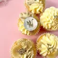 Halloween cupcake decorations with cute cat acrylic topper and frosting for party supplies. - Laser Engraved Kitten (Diameter 5cm)