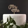 Wooden Mr and Mrs cake topper detail, elegant wedding dessert table decoration prop. - Style 4