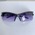 Occhiali da sole sportivi per ciclismo con lenti sfumate viola e montatura antivento. - Lenti doppio grigio opaco