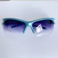 Occhiali da sole sportivi con montatura blu e lenti sfumate viola per ciclismo all'aperto - Montatura Blu con Lenti Doppio Grigio