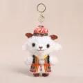 Schattige Xinjiang pluche schaap sleutelhanger, etnische pop hanger tas cadeau souvenir. - Lam in traditionele Xinjiang-kleding - Rood, 17 cm