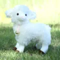 Simatico giocattolo di peluche di agnello riccio di simulazione con campanello. - Pecora Riccia con Campanello / Circa 28cm / Bianco