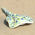 Stingray plush toy, vibrant blue and yellow spotted design, soft ocean animal doll variant. - Simulated Stingray Yellow / 35cm