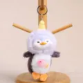 Simpatico portachiavi pinguino in peluche con corno da unicorno, ciondolo morbido per borsa. - Viola