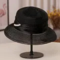 Chapeau de soleil élégant français noir pour femmes, style Hepburn perle nœud chapeau d'été. - M (56-58cm) / Noir